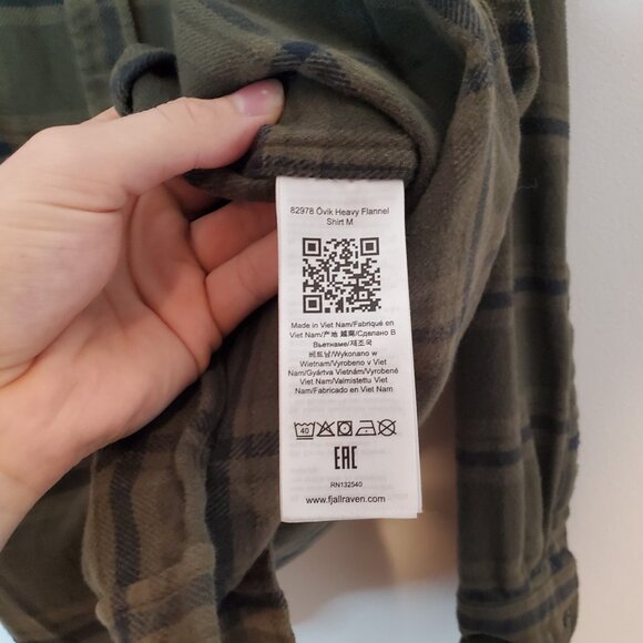 NOT FOR SALE Poshmark will Restrict Sellers Accounts If We Delete Too Many Items - Picture 5 of 5